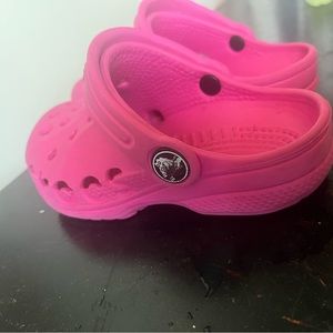 Toddler crocs size 8-9
